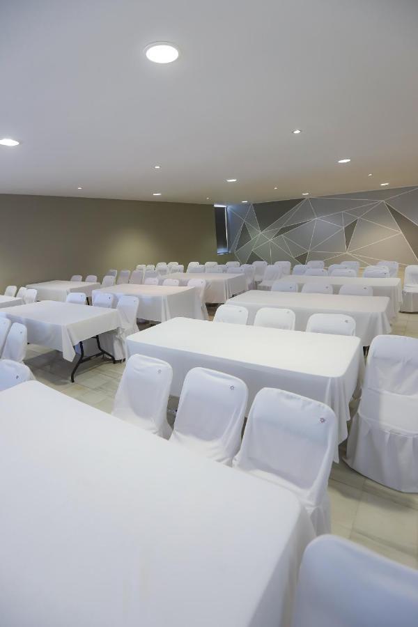 Tryp By Wyndham Chetumal Hotell Exteriör bild